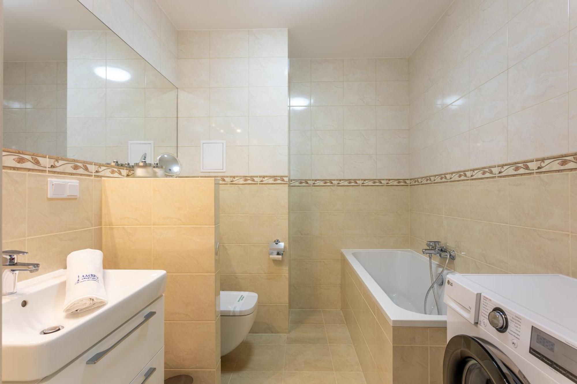 Ambria Apartments Ulanska ชวีโนวิชแจ ภายนอก รูปภาพ